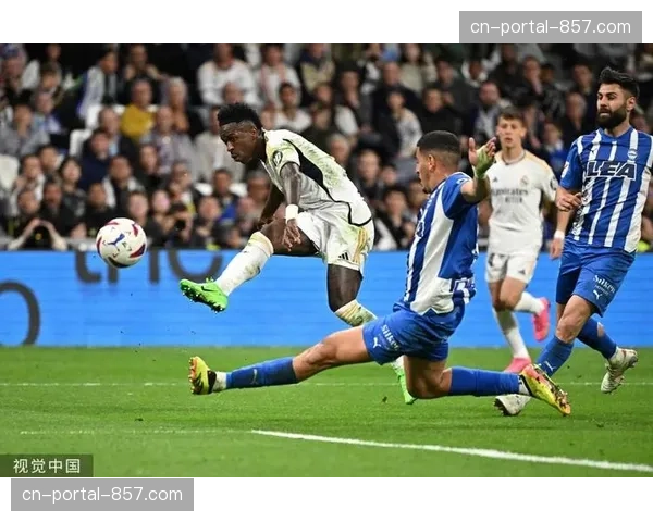 伤病潮:皇马确认维尼修斯将伤缺两周,球队左路突破与射门威胁减弱 伤病潮:皇马确认维尼修斯将伤缺两周,球队左路突破与射门威胁减弱