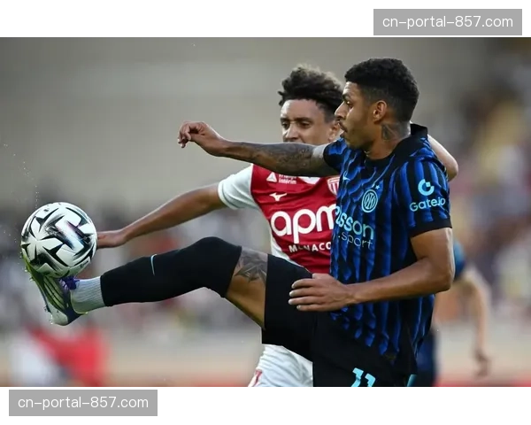 特写：摩纳哥新援中场展现卓越持球能力，个人推进数据联赛领先